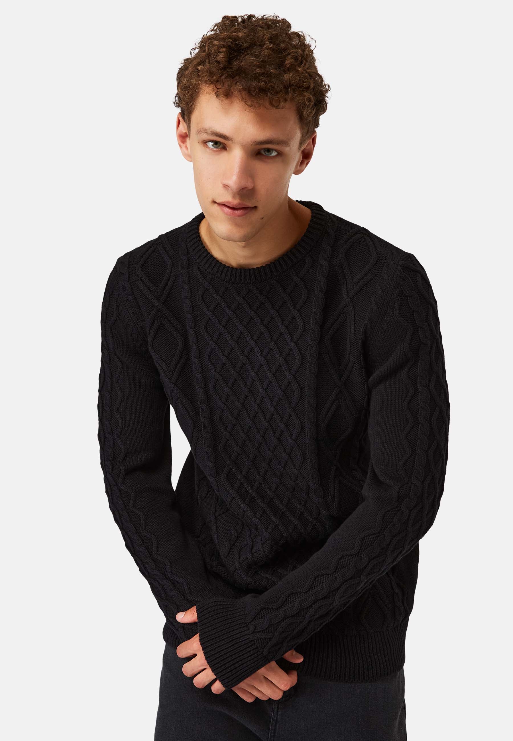 Cable Pullover