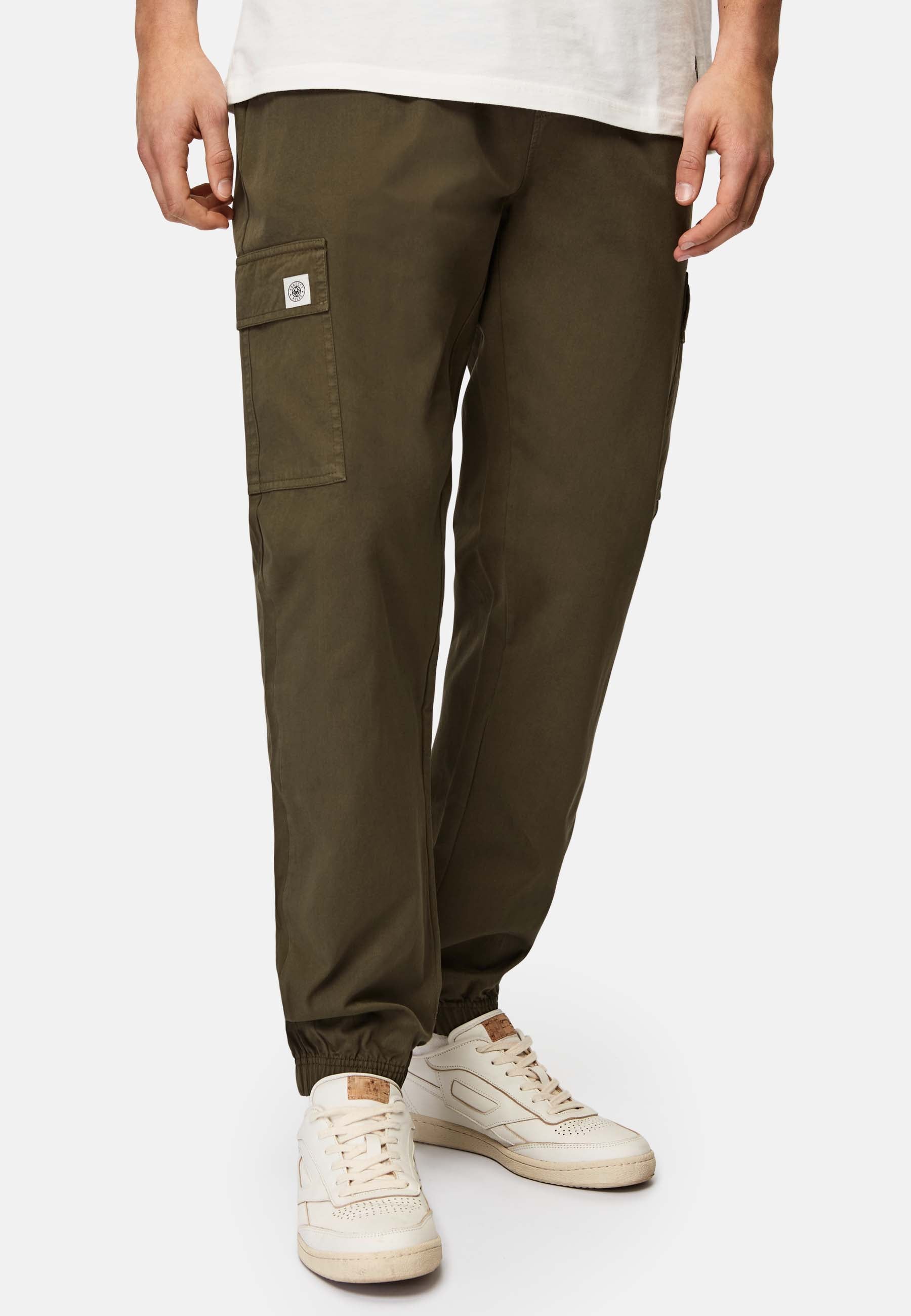 Loose Fit Cargo Jog Pants