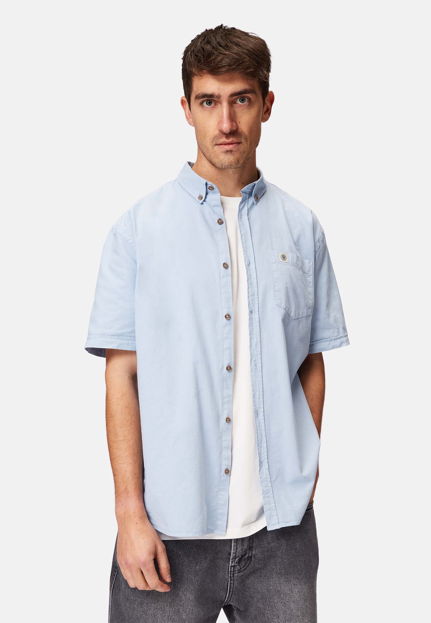 Basic Short Sleeve Shirt