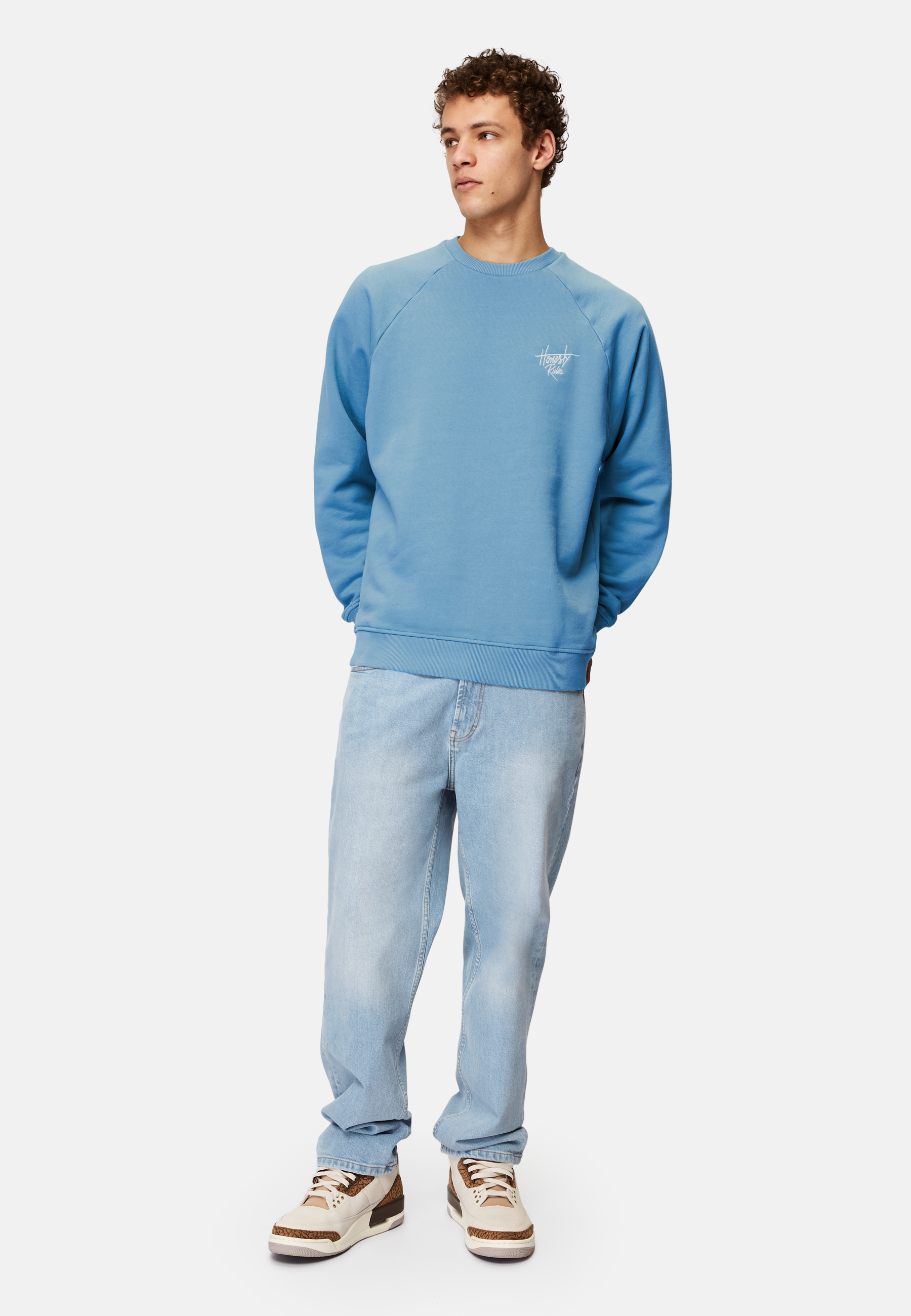 Raglan Signature Sweat