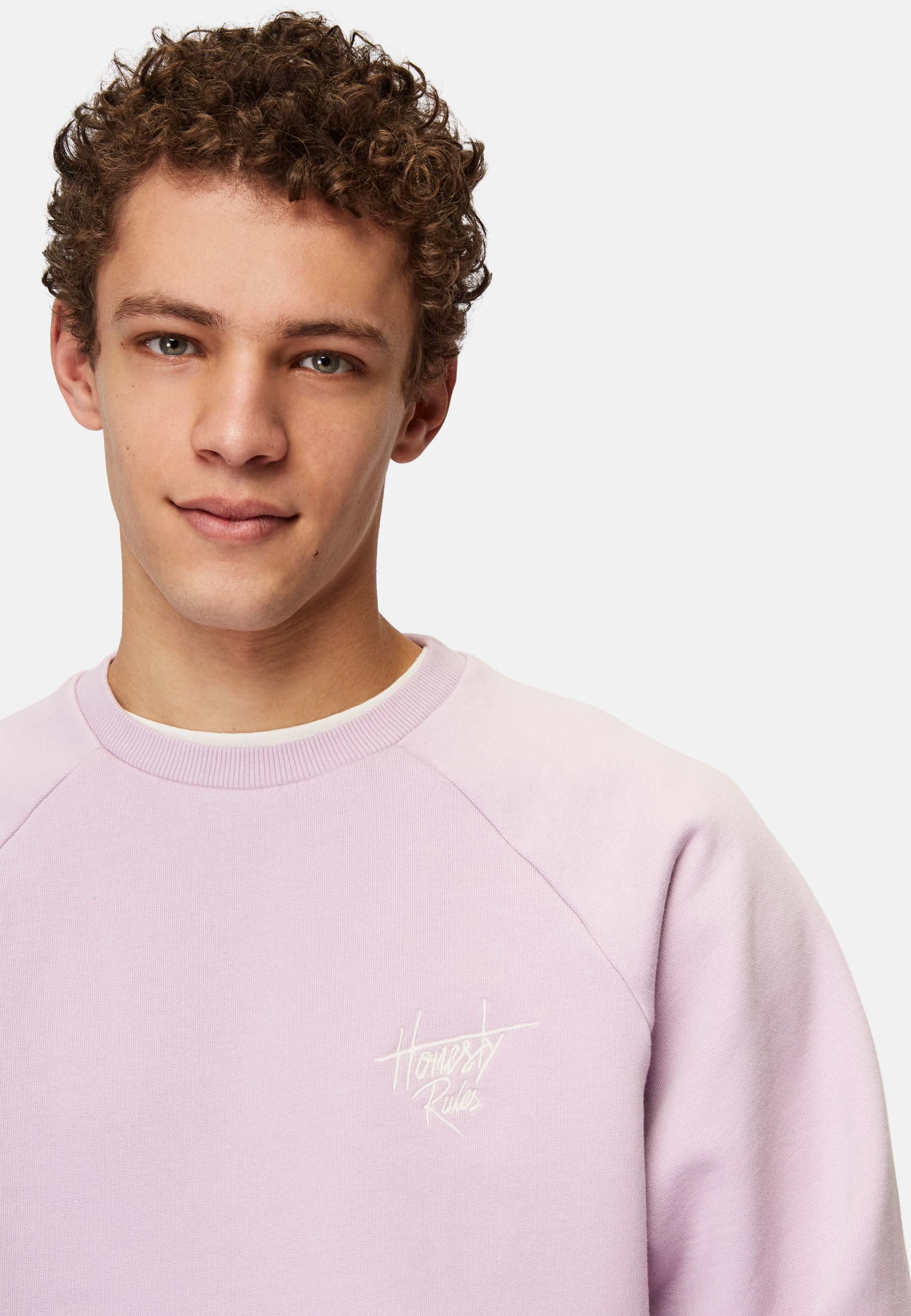 Raglan Signature Sweat