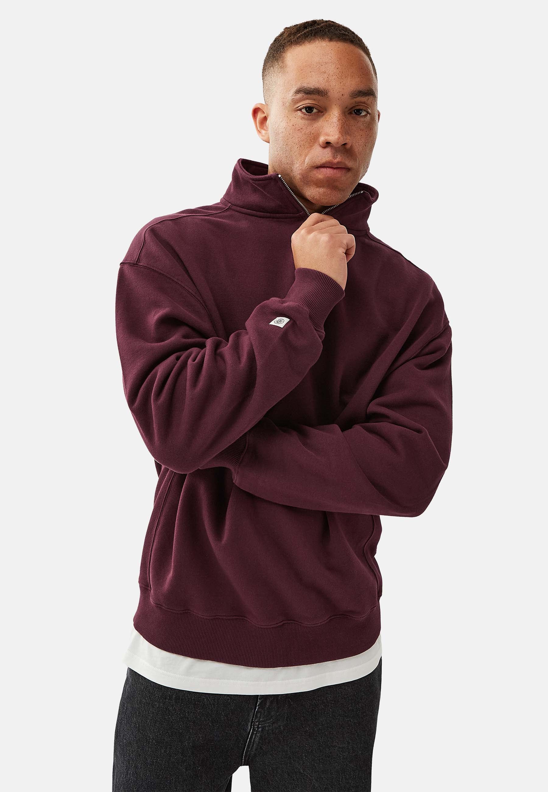 Quarter Zip Sweat
