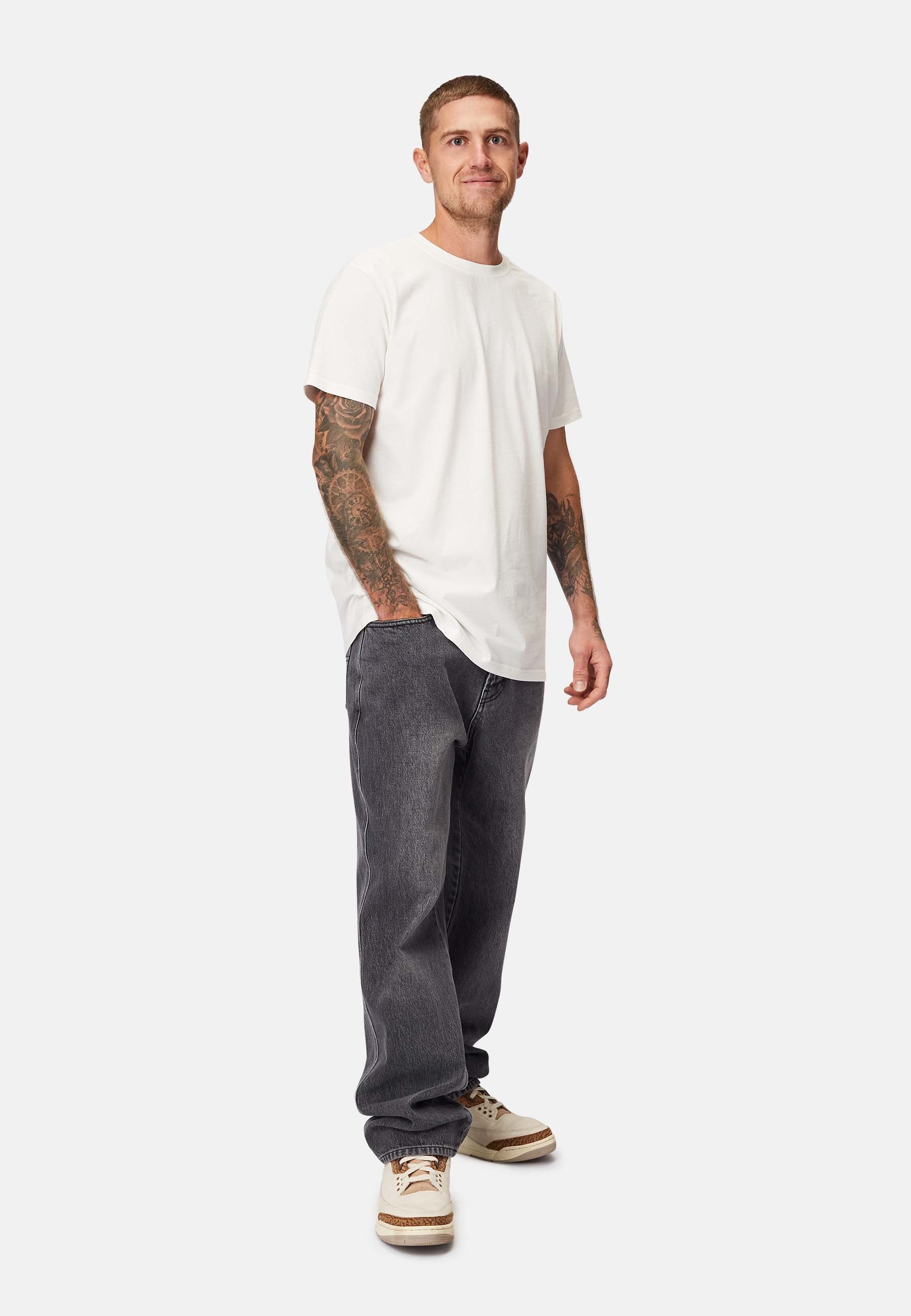Basic T-Shirt