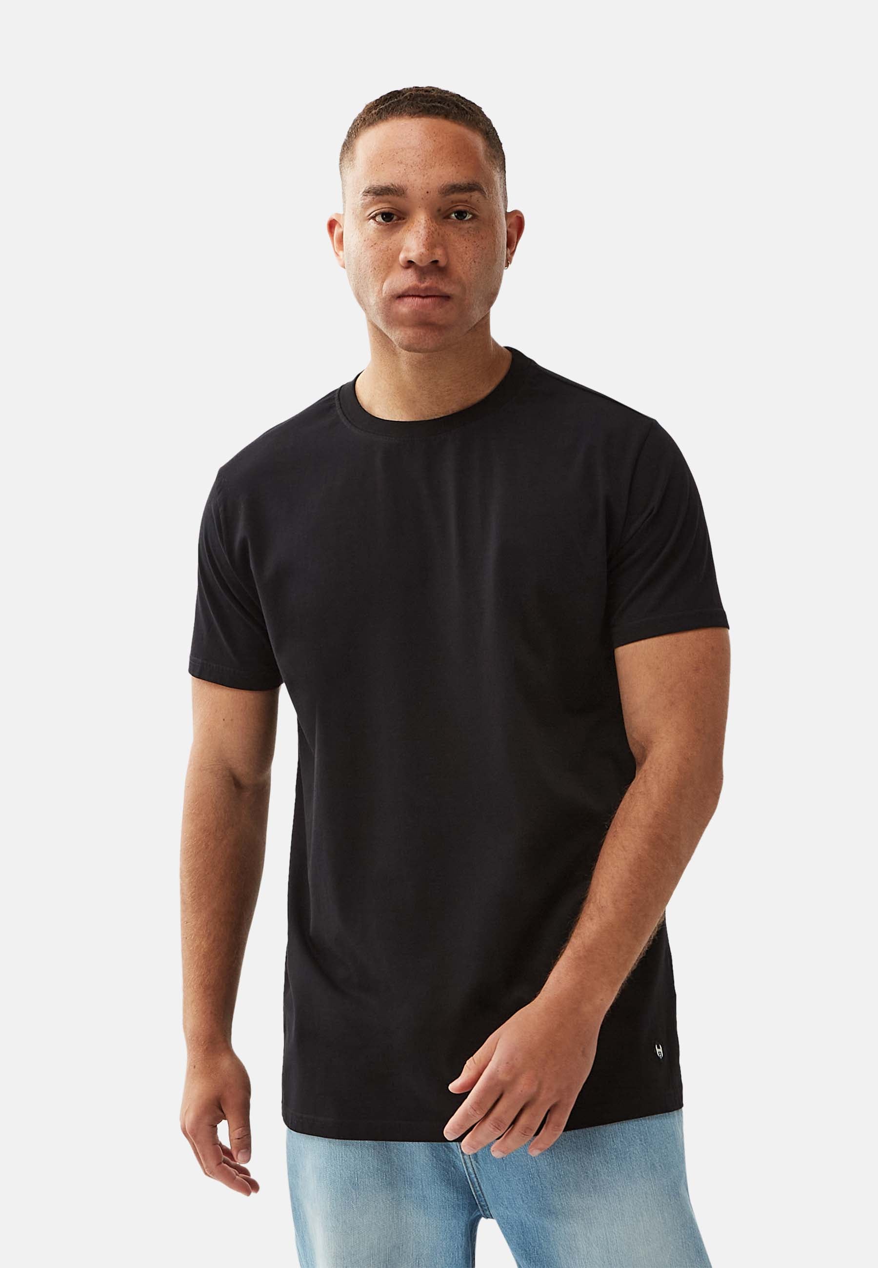 Basic T-Shirt