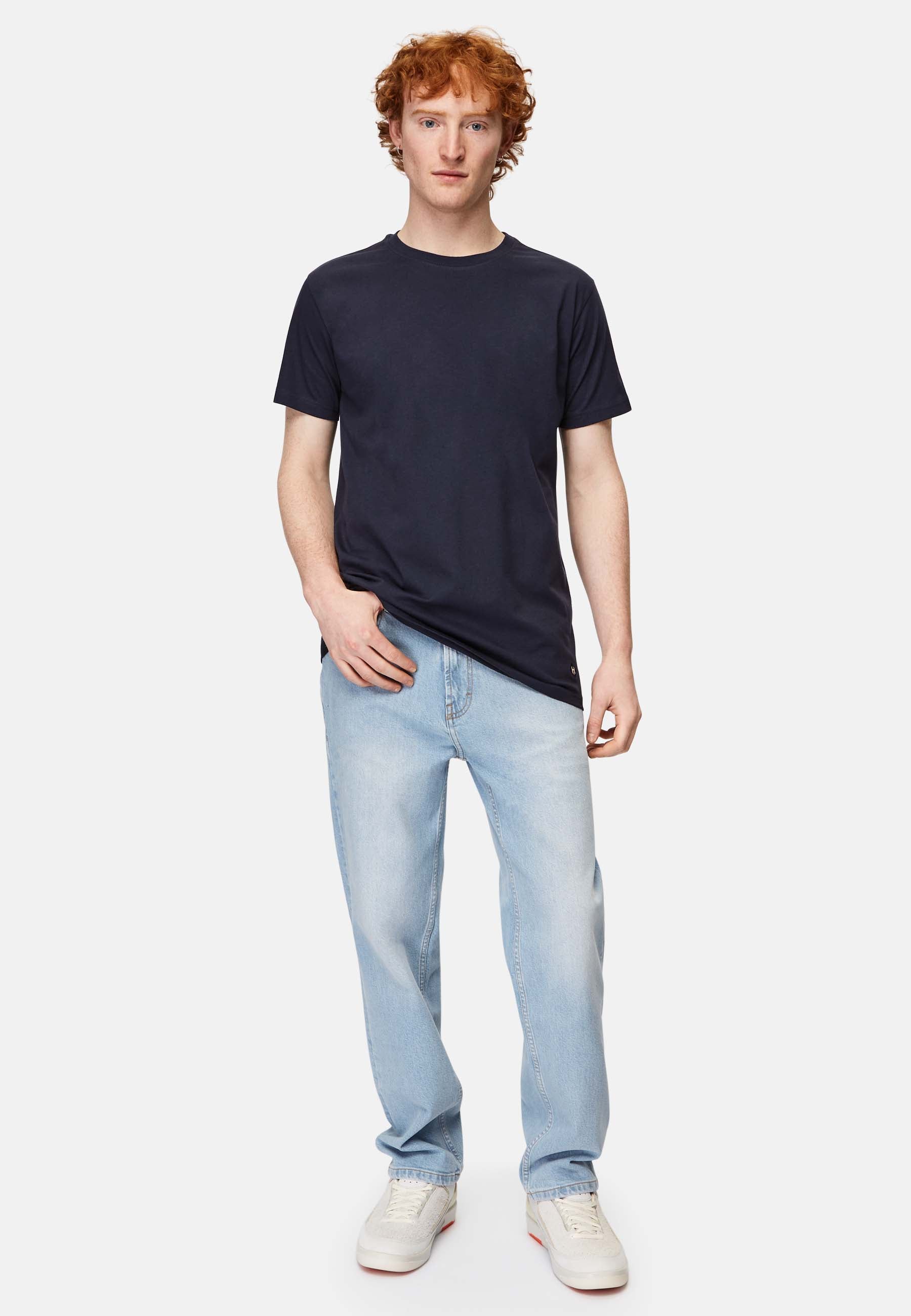 Basic T-Shirt