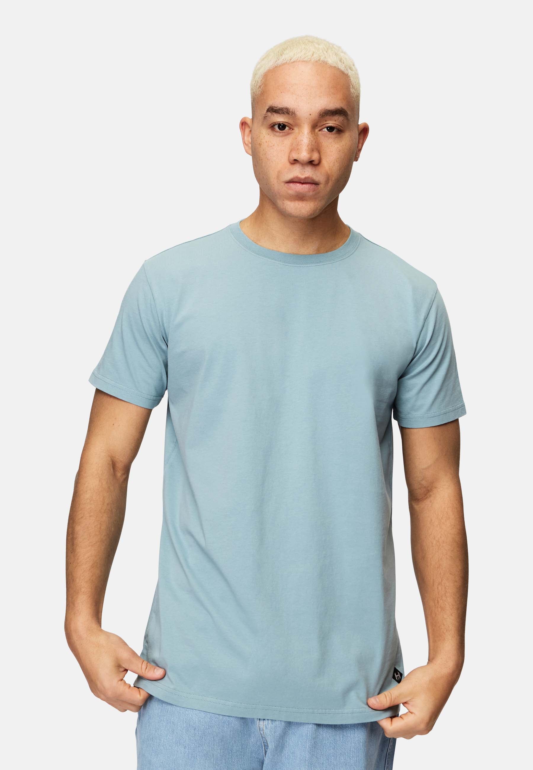 Basic T-Shirt