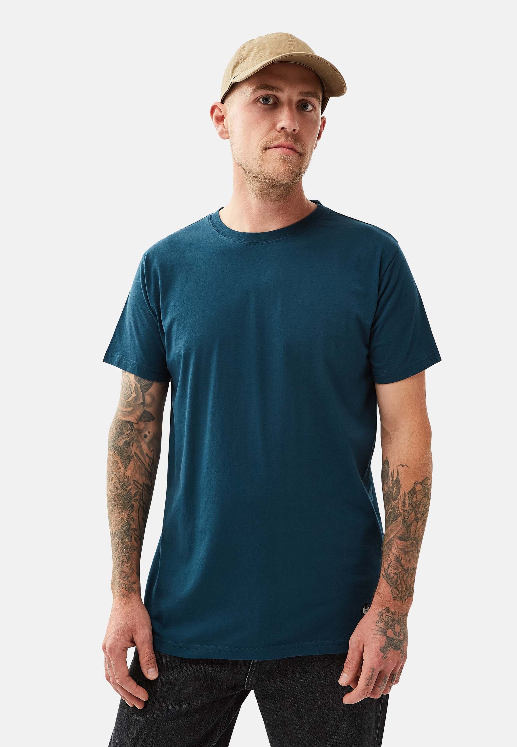 Basic T-Shirt