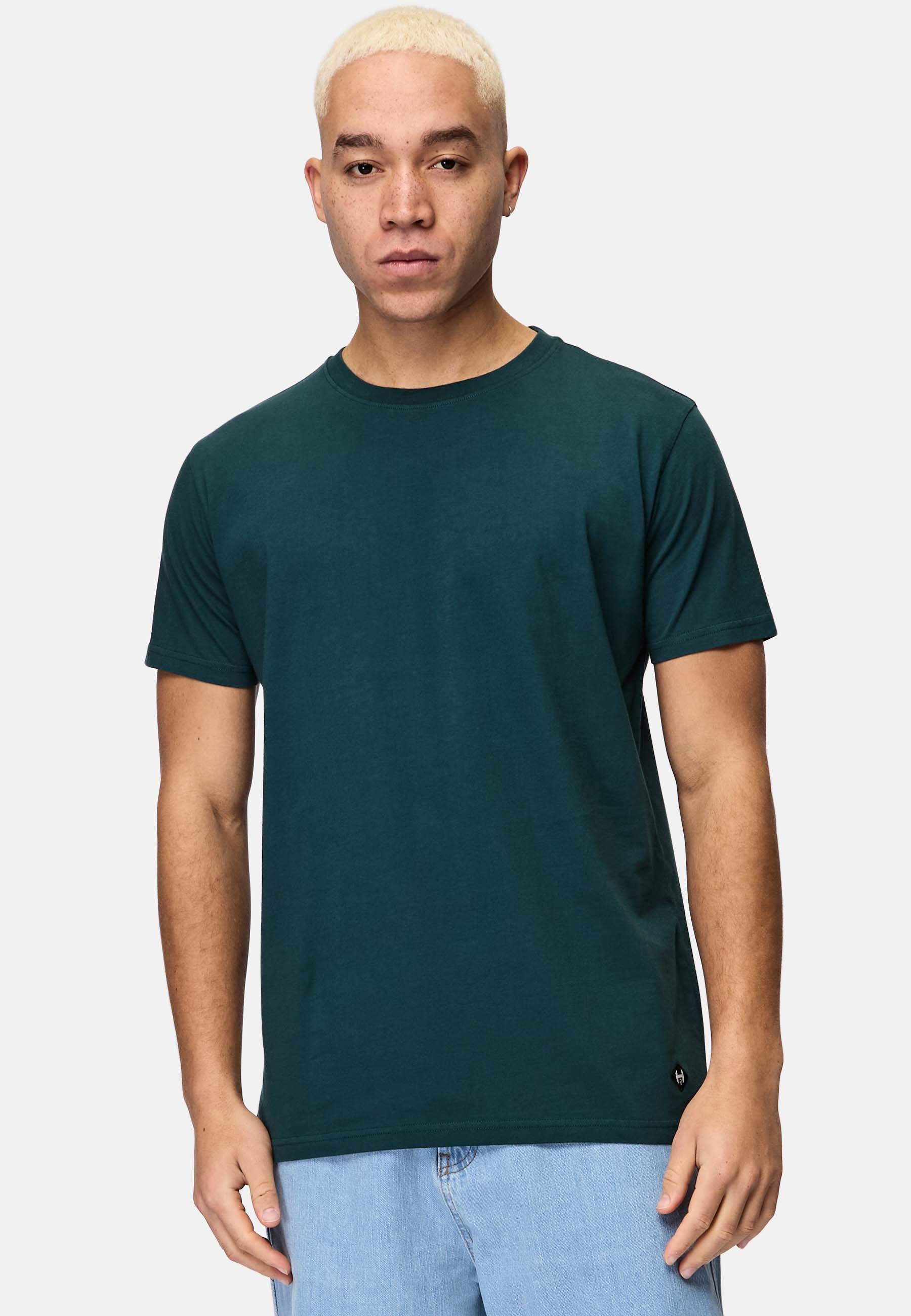 Basic T-Shirt