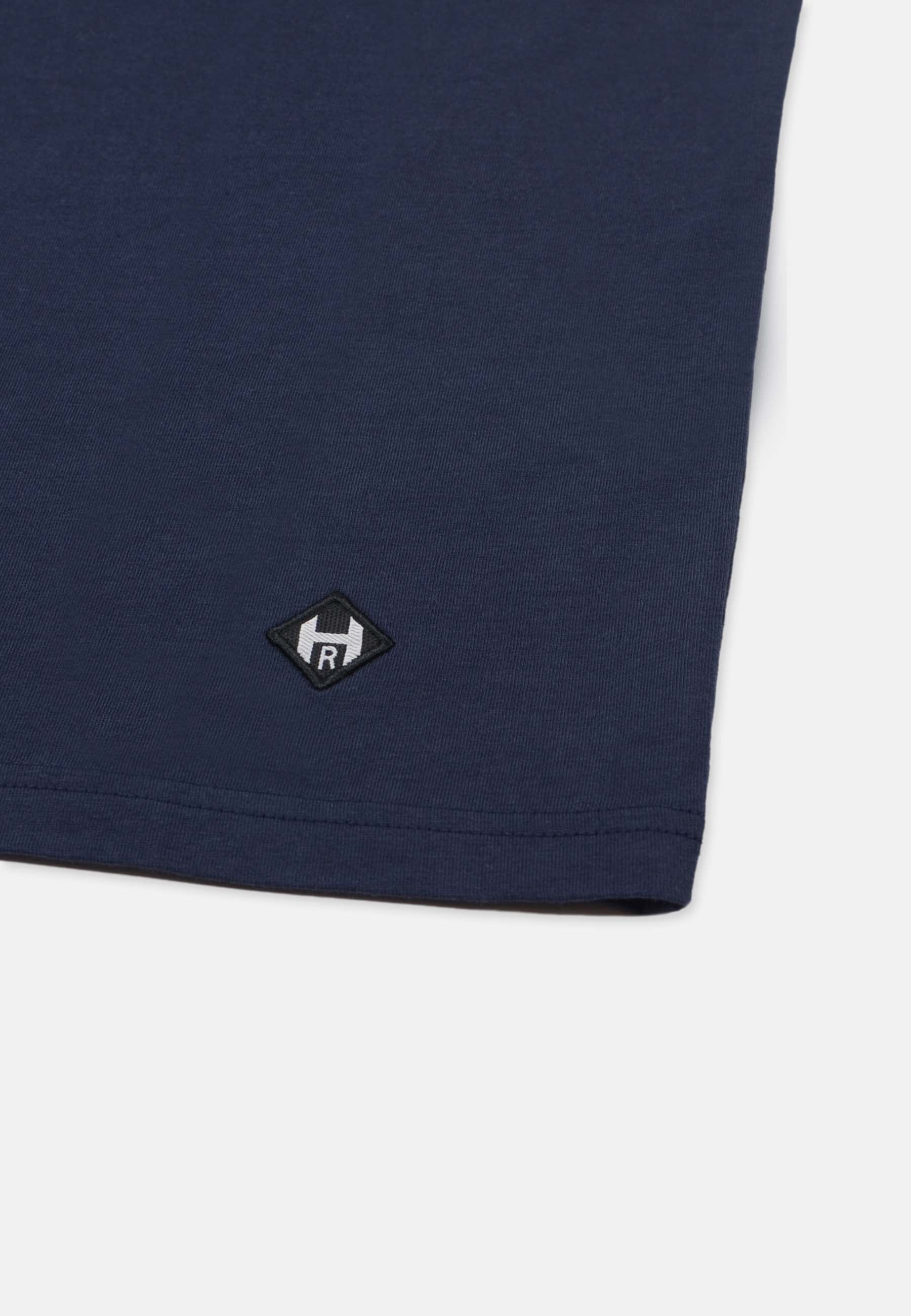 Basic T-Shirt