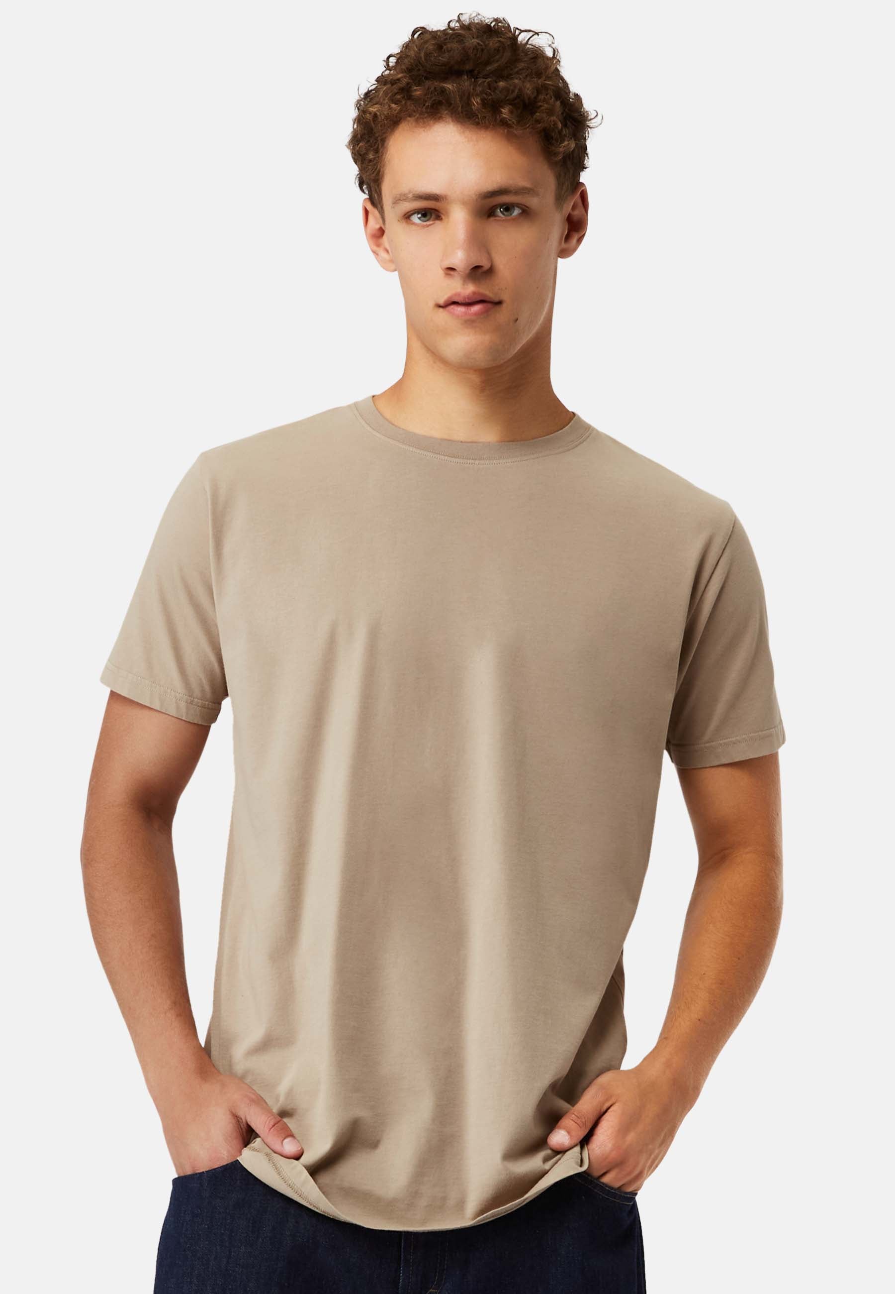 Basic T-Shirt